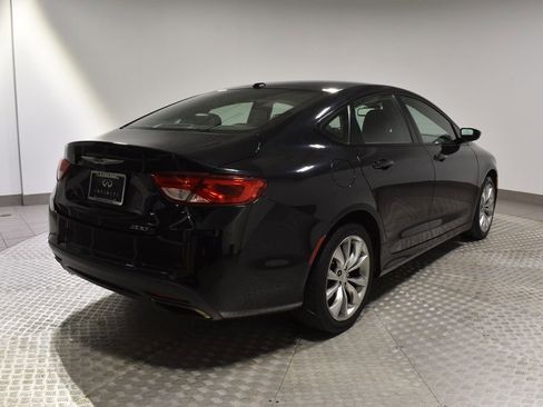 Used 2015 Chrysler 200 S w/ Comfort Group image 3