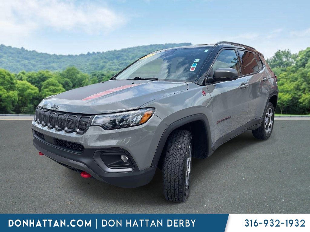 Used 2022 Jeep Compass Trailhawk w/ Trailer Tow Group AWD/4WD image 1