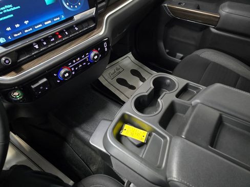 Used 2025 Chevrolet Silverado 2500 LT AWD/4WD image 26