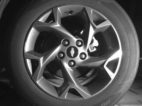 Used 2025 Chevrolet Trax LT image 14