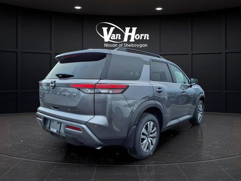 New 2026 Nissan Pathfinder SL AWD/4WD image 13