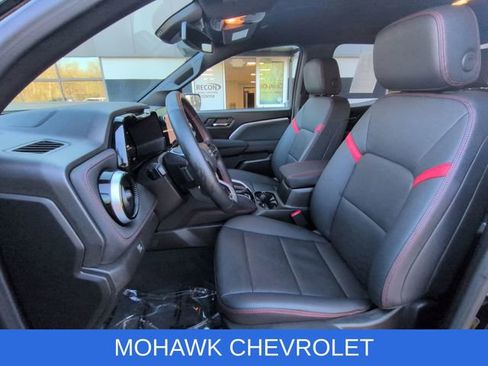 Certified 2024 Chevrolet Colorado Z71 w/ LPO, Dark Essentials Package AWD/4WD image 20