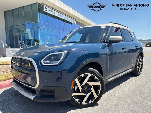 Certified 2025 MINI Cooper Countryman SE w/ Comfort Package Max AWD/4WD image 1