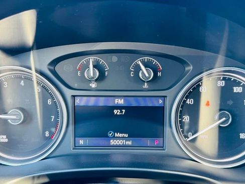 Used 2022 Buick Enclave Essence w/ Experience Buick Package image 20