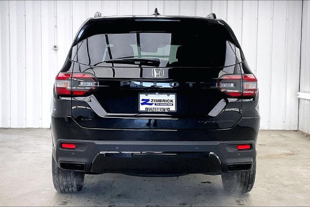 New 2026 Honda Pilot Black Edition image 4