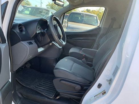 Used 2015 Chevrolet City Express LS image 10