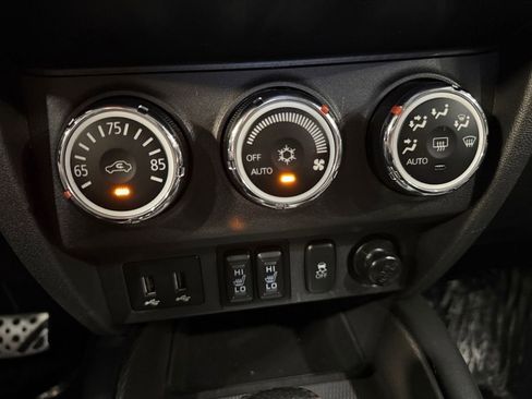 Used 2019 Mitsubishi Outlander Sport LE image 30