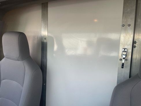 Used 2021 Ford E-350 and Econoline 350 Super Duty w/ Power Windows & Locks Group image 31