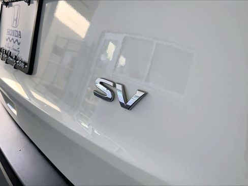 Used 2022 Nissan Rogue SV image 10