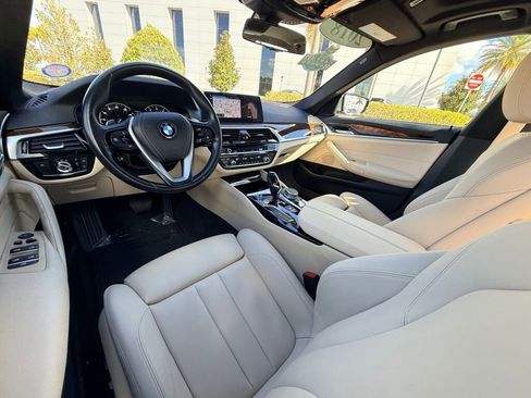 Used 2018 BMW 530i w/ Premium Package image 20