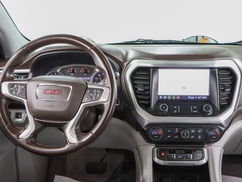 Used 2023 GMC Acadia SLT AWD/4WD image 17