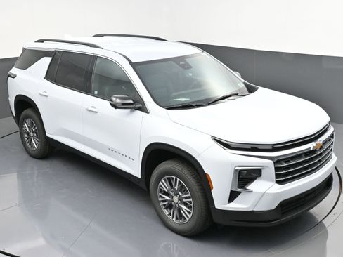 New 2026 Chevrolet Traverse LT AWD/4WD image 45