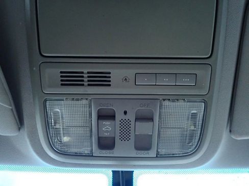 Used 2010 Honda Crosstour EX-L image 22