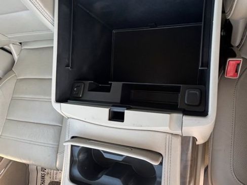 Used 2018 GMC Yukon Denali w/ Denali Ultimate Package image 16