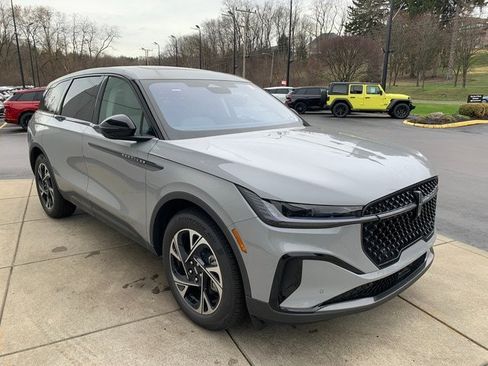 New 2026 Lincoln Nautilus Premier w/ Equipment Group 102A AWD/4WD image 15