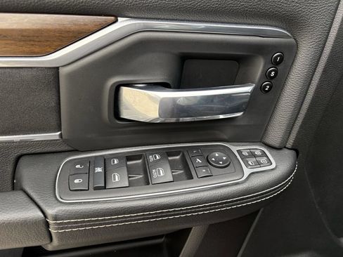 Used 2024 RAM 3500 Laramie AWD/4WD image 11