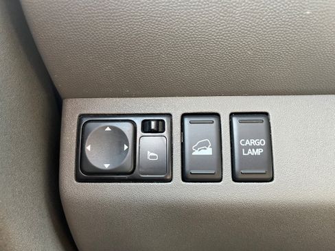 Used 2019 Nissan Frontier SV image 15