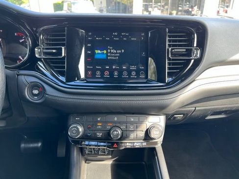 Used 2021 Dodge Durango GT RWD image 17