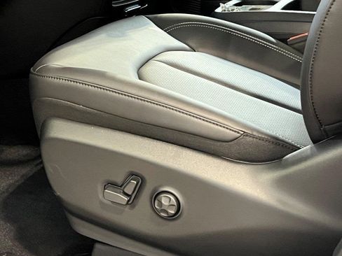 New 2026 Chrysler Pacifica Select image 15