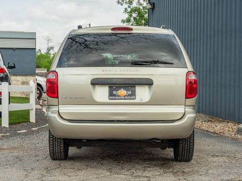 Used 2005 Dodge Grand Caravan SE w/ Popular Equipment Group I image 5