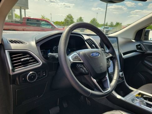 Certified 2024 Ford Edge SEL w/ Convenience Package AWD/4WD image 21