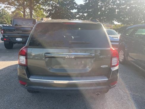 Used 2016 Jeep Compass High Altitude image 3