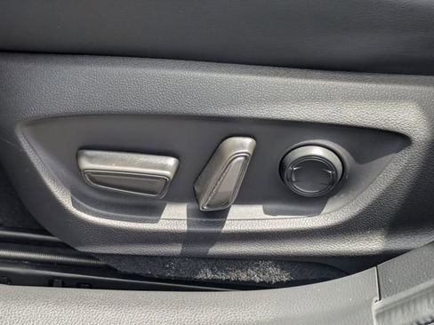 Used 2023 Toyota Prius Prime FWD image 19