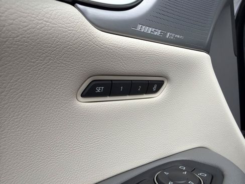 Used 2024 Cadillac XT5 Premium Luxury AWD/4WD image 18