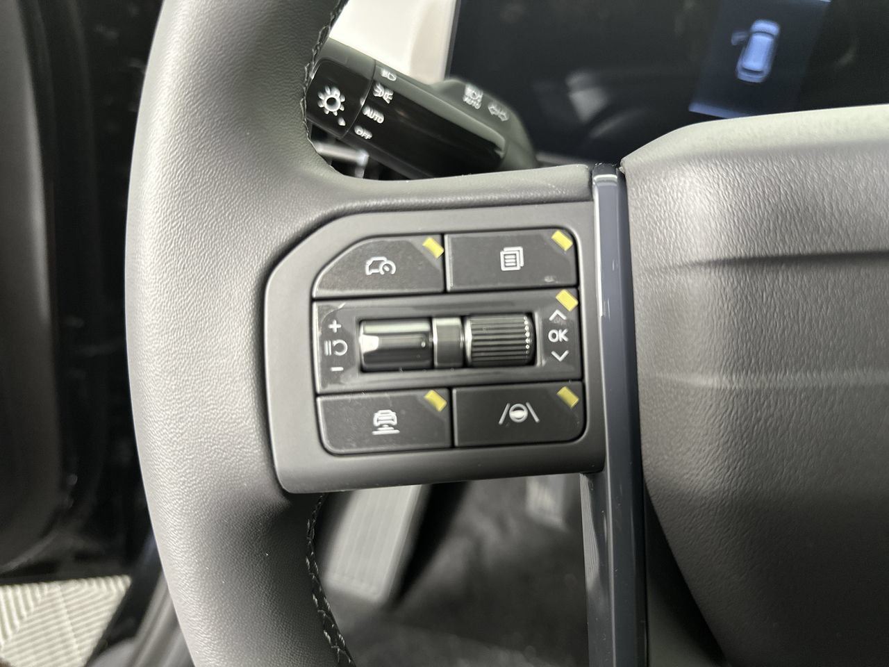 New 2027 Kia Seltos S FWD image 6
