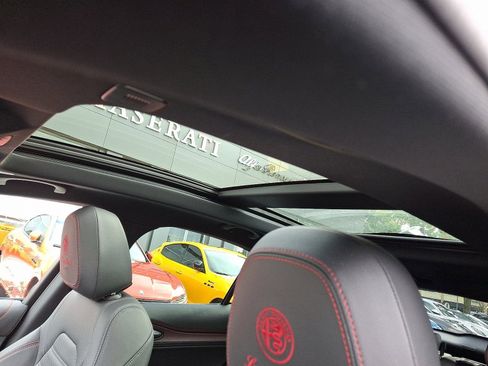 Used 2024 Alfa Romeo Stelvio Quadrifoglio image 14