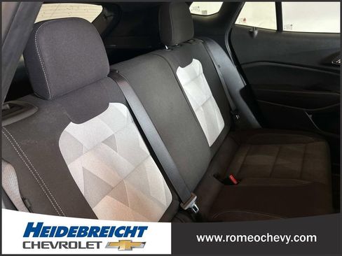 Used 2024 Chevrolet Trax RS w/ Driver Confidence Package image 32