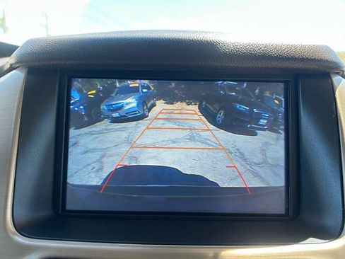Used 2016 GMC Yukon XL Denali w/ Open Road Package AWD/4WD image 17