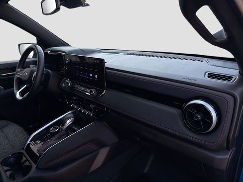 Used 2023 Chevrolet Colorado Z71 w/ Z71 Convenience Package 2 image 29