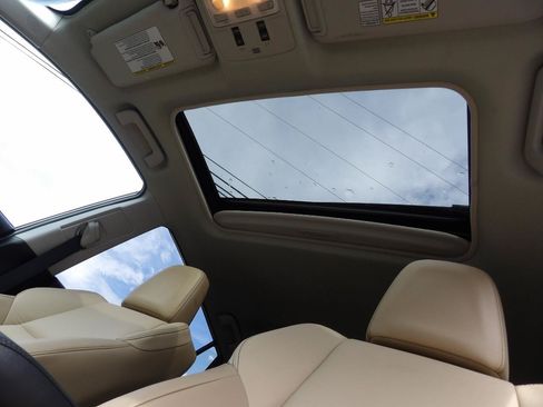 Used 2014 Toyota RAV4 Limited AWD/4WD image 25