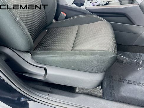 Used 2024 Mitsubishi Outlander ES image 33