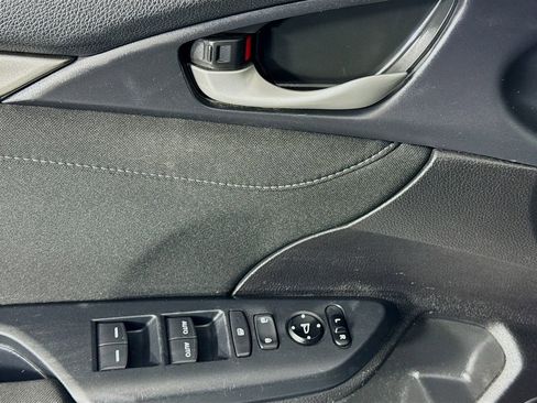 Used 2018 Honda Civic EX image 21