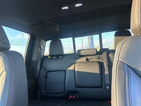 Used 2023 GMC Sierra 2500 Denali w/ Denali Ultimate Package AWD/4WD image 11