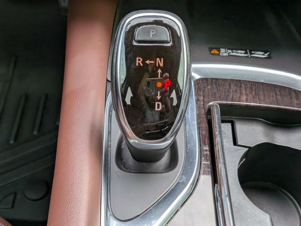 Used 2019 Buick Enclave Avenir w/ Avenir Technology Package FWD image 19