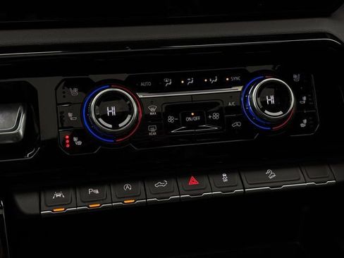 New 2026 GMC Sierra 1500 AT4 w/ AT4 Premium Package image 29