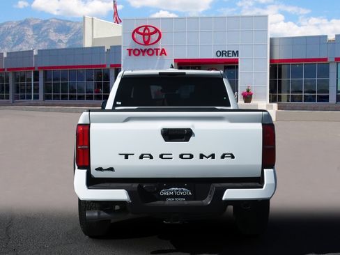 New 2025 Toyota Tacoma TRD Off-Road image 4