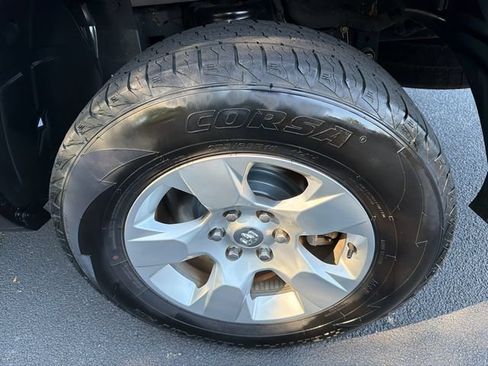 Used 2019 RAM 1500 Big Horn AWD/4WD image 18