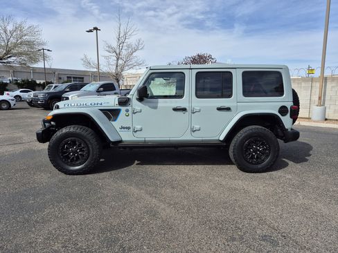 Used 2023 Jeep Wrangler Unlimited Rubicon 4xe image 4