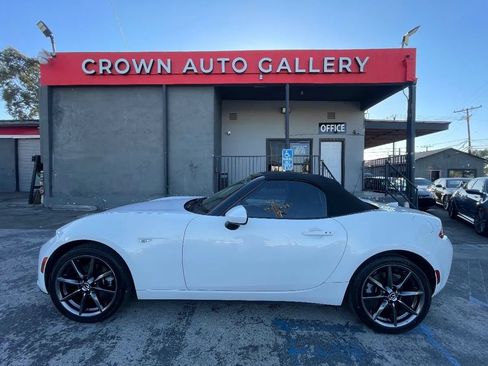 Used 2017 MAZDA MX-5 Miata Grand Touring RWD image 6