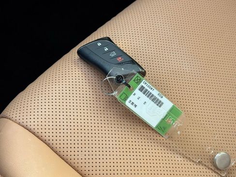 Certified 2024 Lexus ES 350 w/ Premium Package image 38