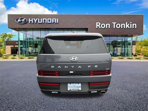Used 2025 Hyundai Santa Fe SE image 7