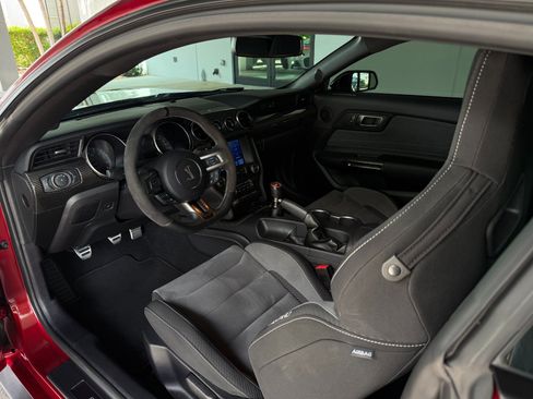 Used 2019 Ford Mustang Shelby GT350 w/ Technology Package RWD image 22