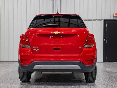 Used 2017 Chevrolet Trax LT FWD image 3