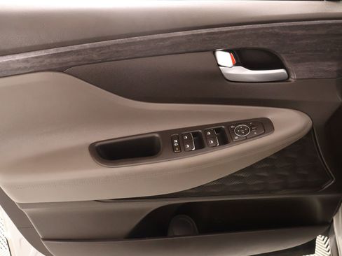 Used 2019 Hyundai Santa Fe SE image 14