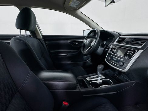 Used 2017 Nissan Altima 2.5 SV image 28