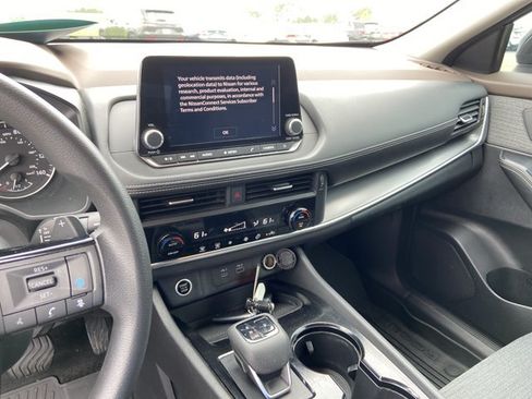 Used 2023 Nissan Rogue SV FWD image 23